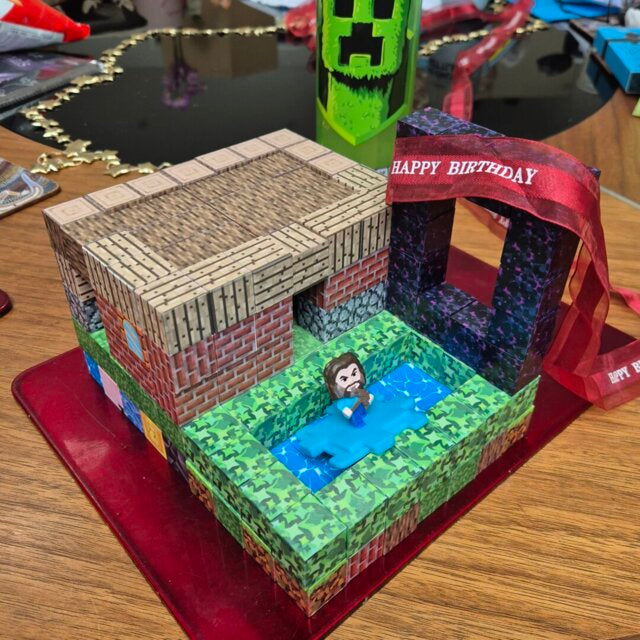 Enfants collaborant sur un projet